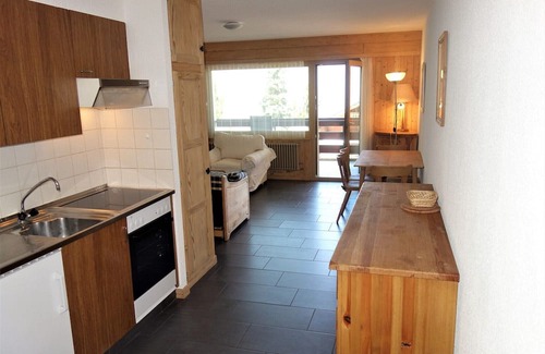 Veysonnaz Apartment | Studio in Veysonnaz with Valley Views