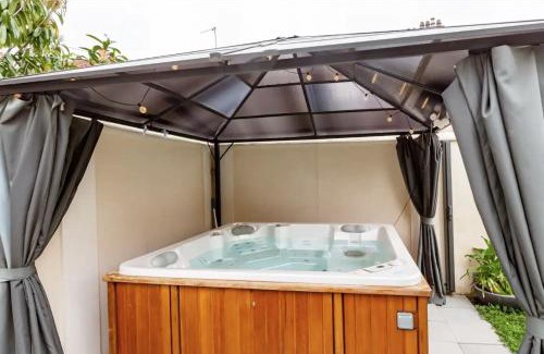 Sartrouville Apartment | Studio indépendant avec Jacuzzi