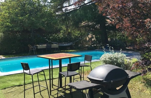 Le Rouret Apartment | Studio Indépendant Dans Dépendance au Fond du Jardin