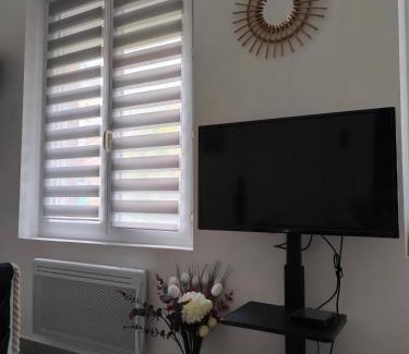 Ault Apartment | Studio "La fleur de Lys"
