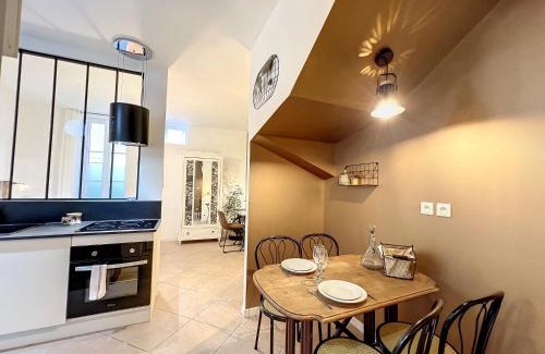 Gien Apartment | Studio LA RECYCLERIE - Maison 1911 - confort & prestige
