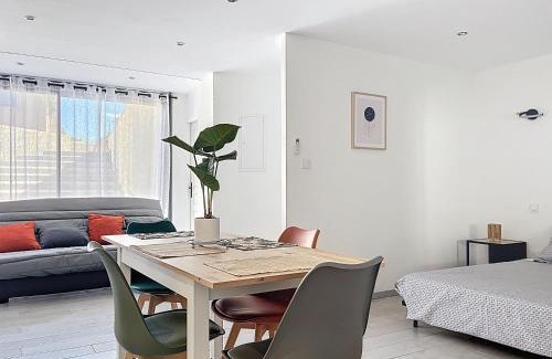 Rivesaltes Apartment | Studio la solades