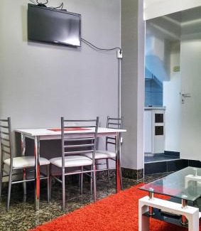 Split Apartment | Studio Laura