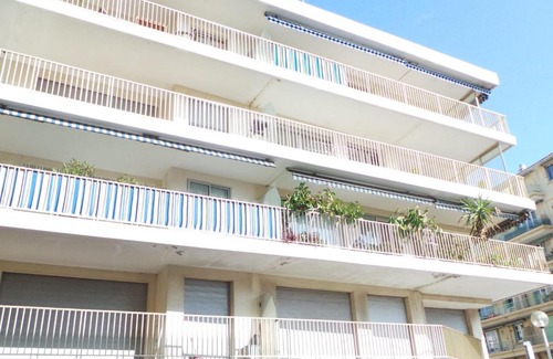 Antibes Old Town Apartment | Studio Le Bastion