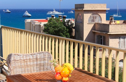 Antibes Old Town Apartment | Studio Le Bastion
