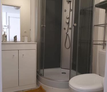 Cote Ouest Ormeaux Apartment | studio le cocon urbain
