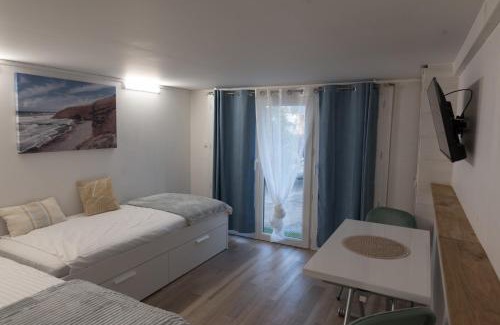 Saint-Marc-sur-Mer Apartment | Studio Le Coquillage Bleu - Un pied-à-terre entre le sable fin et le rire facile !