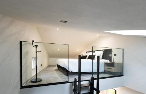 Eloyes Apartment | Studio le Cristal