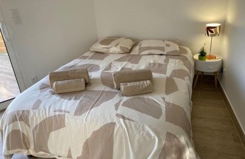 Noisy-le-Grand Apartment | Studio Les Oliviers