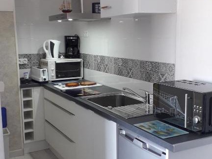 Rochefort Apartment | Studio Les Thermes de NOÉ 100 mètres des Thermes, idéal pour les Curistes & Vacanciers, Déplacements Professionnels & Stagiaires Stélia