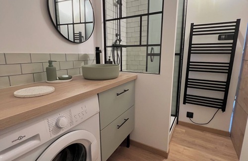 Calais Apartment | Studio Les Tulipes