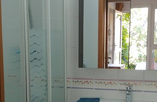 Le Petit Charran Apartment | ★Studio Liberty mezzanine, air conditioned, terrace + parking / near town centre
