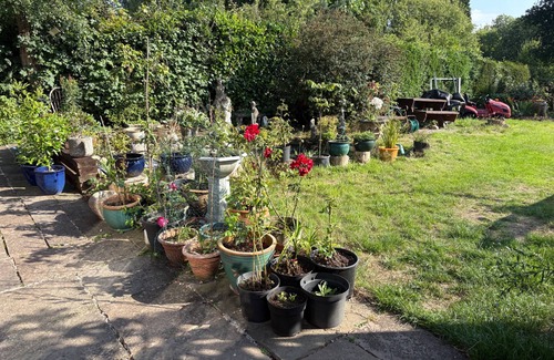 Cofton Hackett Apartment | Studio/Lickey Hills/Near Attractions/Garden/Pet Ok
