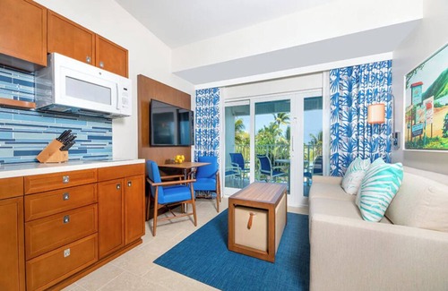 Estate Frenchman Bay Apartment | Studio Loft Suite w/Kitchenette, Balcony, @ Limetree Beach Resort, Saint Thomas