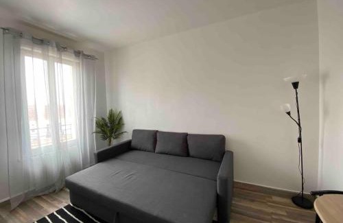 Les Pavillons-sous-Bois Apartment | Studio lumineux au bord du Canal de l'ourcq