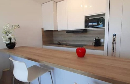 Port-la-Nouvelle Apartment | Studio, Lumineux et Doux Face à la Mer. Wifi et Parking Privé