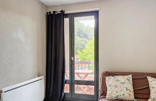 Lamalou-les-Bains Apartment | Studio lumineux proche centre-ville et thermes, balcon, parking, animaux acceptés - FR-1-451-211