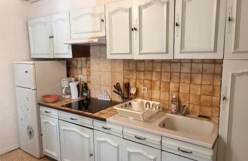 Arles City Centre Apartment | Studio Méditerranée au pied des Arènes