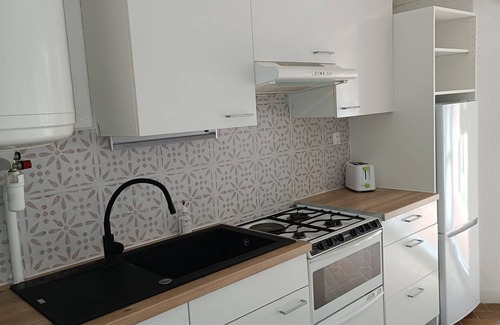 Tamaris Apartment | Studio Matahari au Calme - Proche mer - Proche Sablettes - 3 mn à Pied de la mer