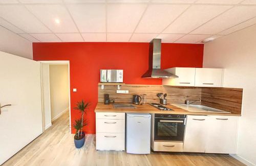 Bourbon-Lancy Apartment | Studio meublé - Entrée SPA incluse