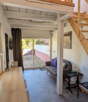 Stockfeld Apartment | Studio Mezzanine Chez Papou, Ville et Forêt