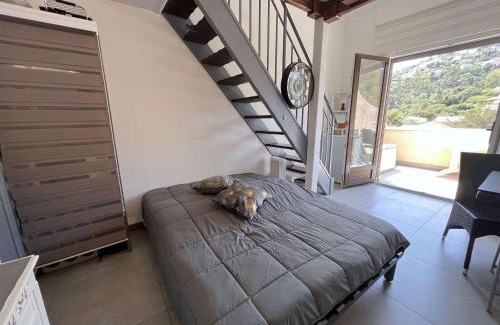 Antheor Apartment | Studio mezzanine climatisé proche plage avec terrasse et parking à Saint-Raphaël - FR-1-226A-162