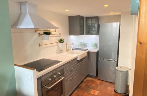 Aix-en-Provence Historic Centre Apartment | Studio Mezzanine Mairie