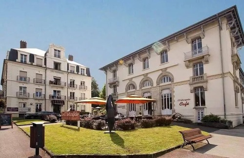 Luxeuil-les-Bains Apartment | Studio mit zwei Einzelbetten