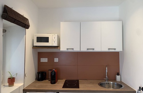 Ribaute-les-Tavernes Apartment | Studio Moderne Cozy