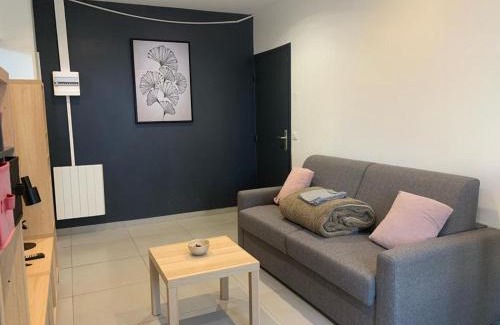 Montrouge Apartment | STUDIO MOLIERE