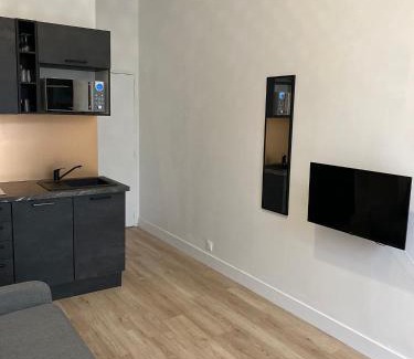 Bonne-Nouvelle Apartment | Studio Montorgueil