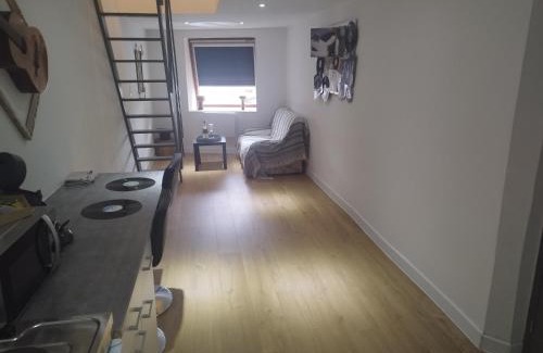 Arras Apartment | studio musique