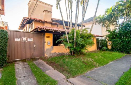 Jurere Internacional Apartment | Studio na quadra do mar em Jurerê PR1362