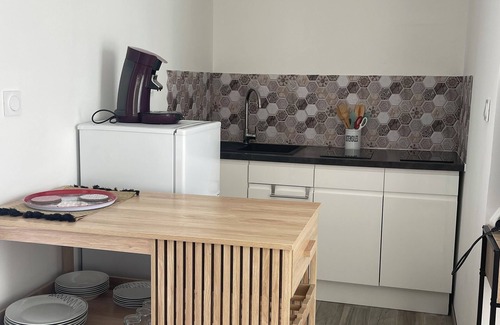 Dompierre-sur-Mer Apartment | Studio near La Rochelle