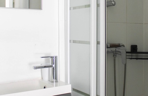 Saint-Fargeau Apartment | Studio near the Buttes-Chaumont park