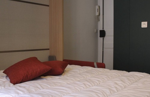 Saint-Fargeau Apartment | Studio near the Buttes-Chaumont park