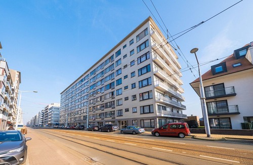 Middelkerke Apartment | Studio near Zeedijk Beach
