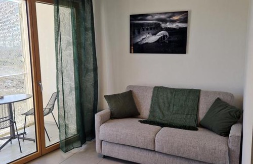 Parilly Apartment | Studio neuf Idéalement situé Ikea