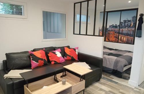 Athis-Mons Apartment | Studio neuf joliment décoré à 5 min de l'aéroport