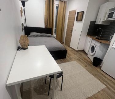 Colombes Apartment | studio neuf rue de saint denis (colombes)