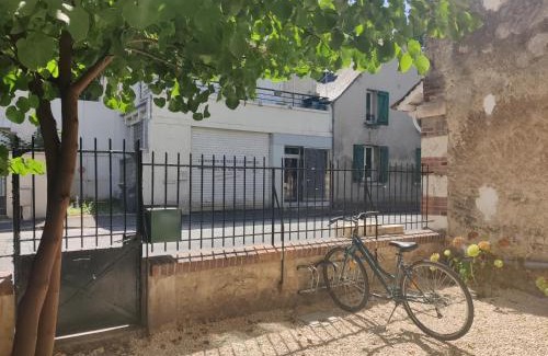 Saint-Avertin Apartment | Studio neuf, wifi, rack vélo