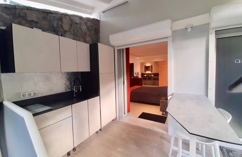Orient Bay Ski Chalet | STUDIO NEW GARDEN Residence Adam et Eve