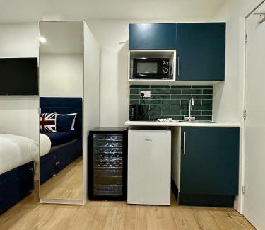 Kings Cross St. Pancras Apartment | Studio next to king cross B