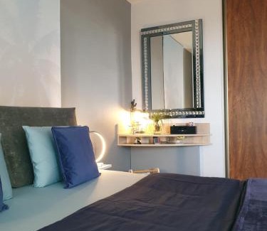 Beziers City Centre Apartment | Studio Non Fumeur 38m2 calme confort ascenseur garage vélo
