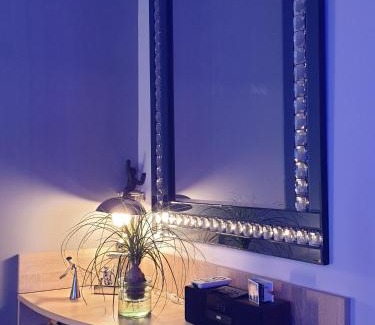 Beziers City Centre Apartment | Studio Non Fumeur 38m2 calme confort ascenseur garage vélo