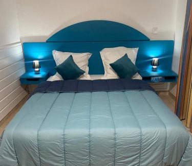 Sainte-Anne Apartment | Studio Oiseau du Paradis