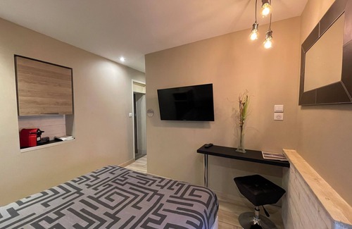 Montlucon Apartment | Studio on the banks of the Cher