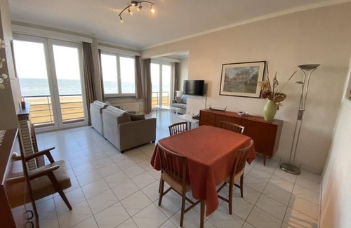 Knokke Apartment | Studio on the seafront in Knokke