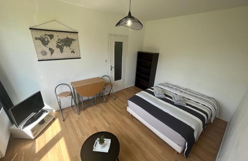 Limoges Apartment | Studio- parking gratuit - DABNB