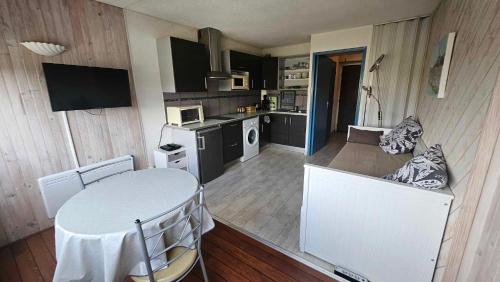 Port Rive Gauche Apartment | Studio plage du Grazel
